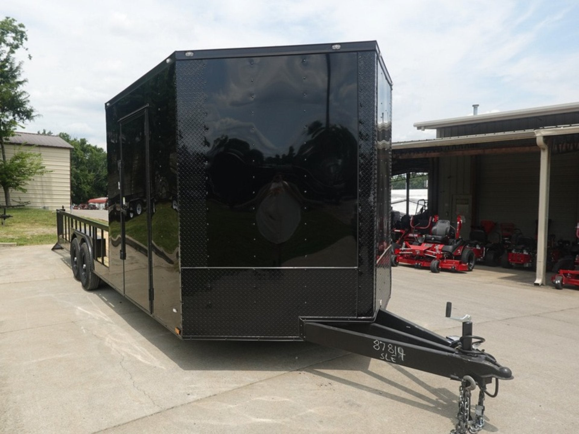 8.5×24 Black W/Black Out Hybrid Enclosed Trailer V-Nose (2) 7,000lb With Rails - Image 2