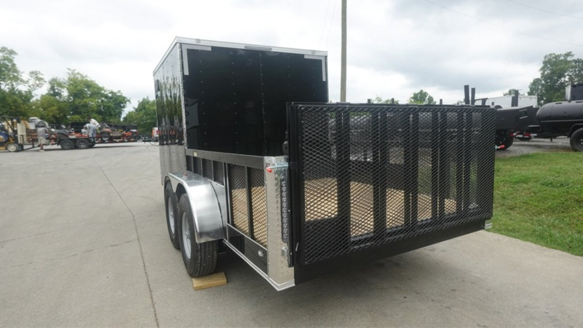 7×16 Black Hybrid Enclosed Trailer (2) 7000LB Axles Storage 14 Ply Tires - Image 8