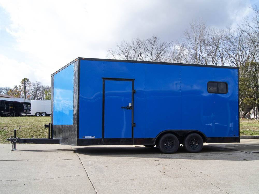 8.5×18 Blue V-Nose Slant Top Enclosed Trailer with Blackout Package