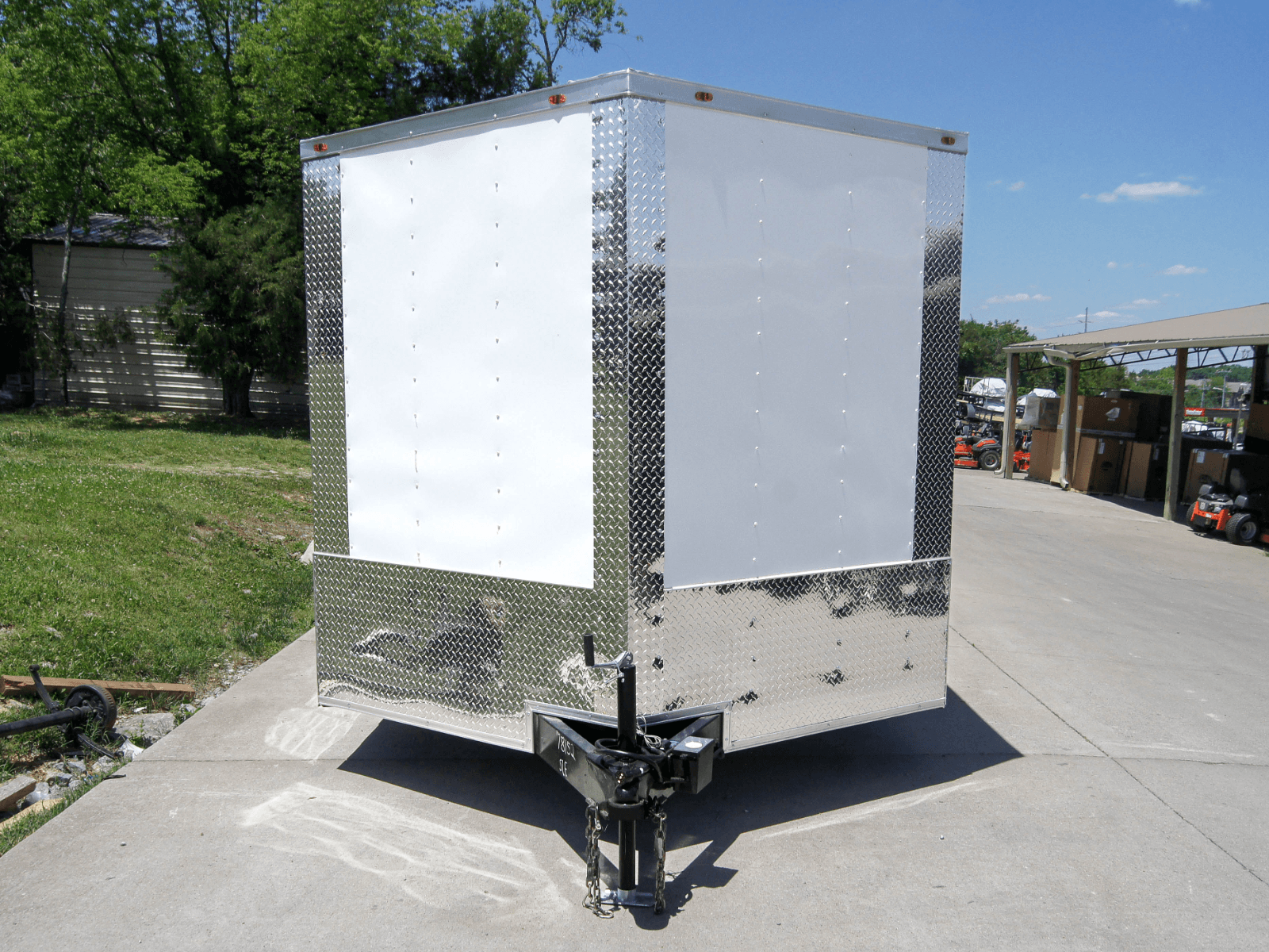 8.5×24 V-Nose Enclosed Trailer (2) 5,200lb Axles 10.4k GVWR - Image 5