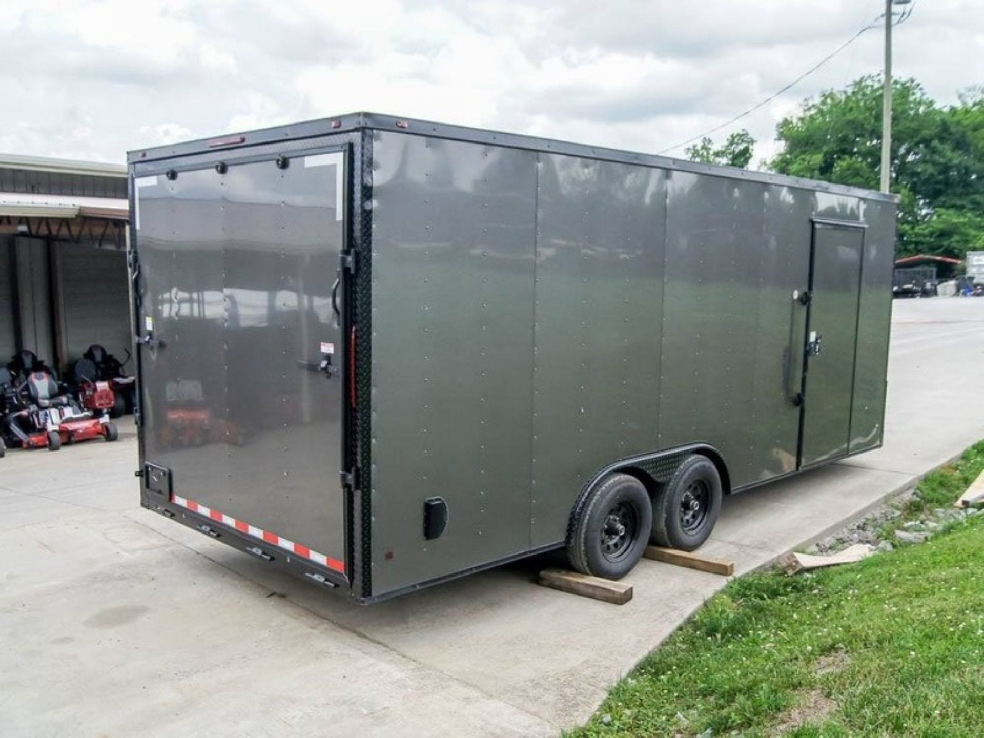 8.5×20 Charcoal Enclosed Trailer with Blackout Package (2) 5200lb Axles Storage - Image 7