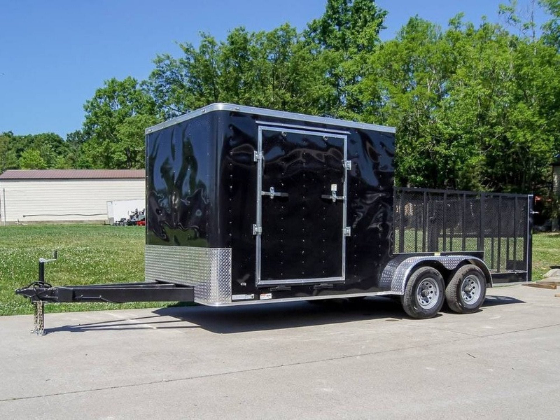 7×18 Hybrid Flat-Nose Enclosed Trailer with 4ft Mesh Deck Storage