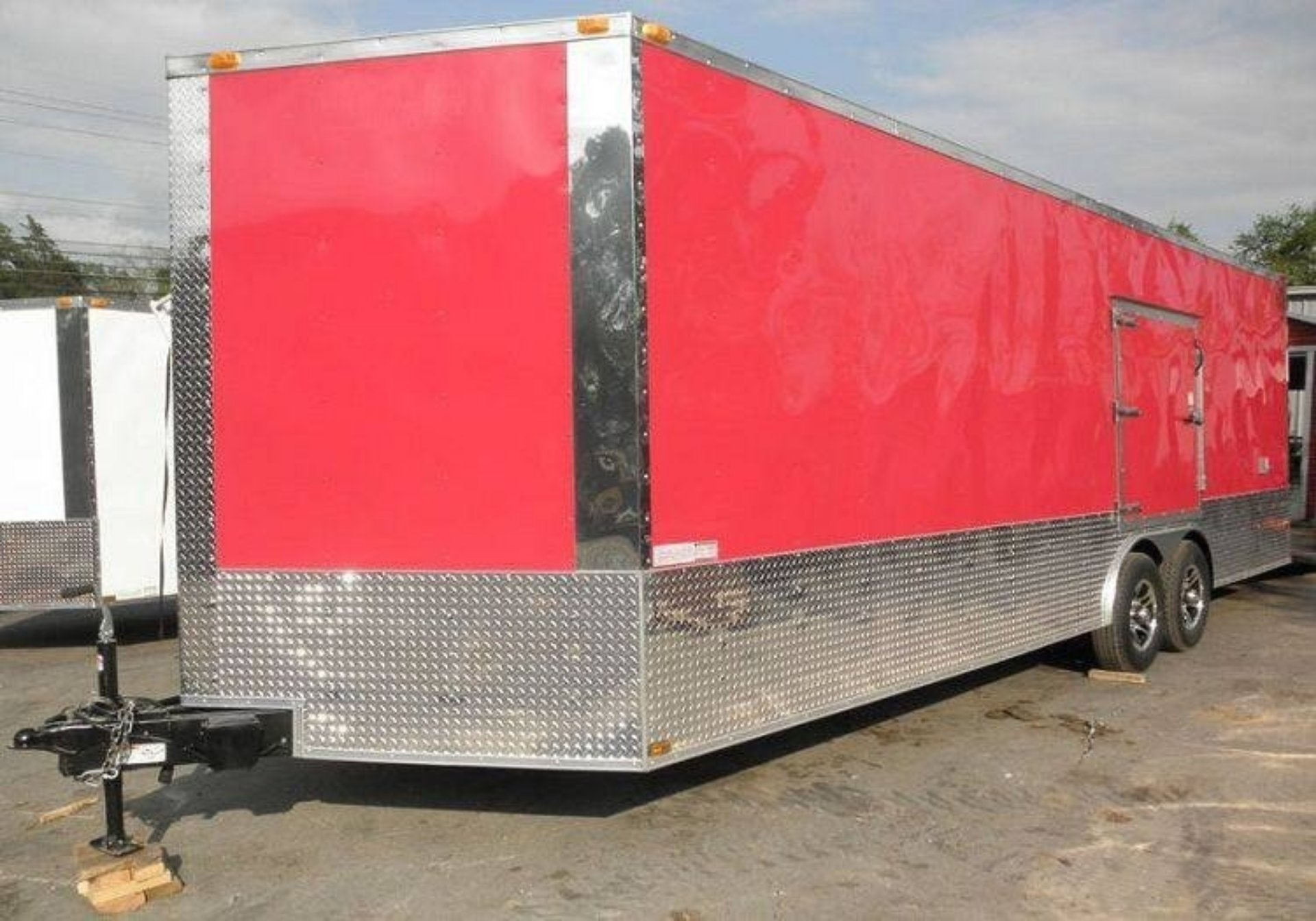 Enclosed Trailer 8.5’x24′ Red – ATV Car Bike Equipment Hauler Storage - Image 2