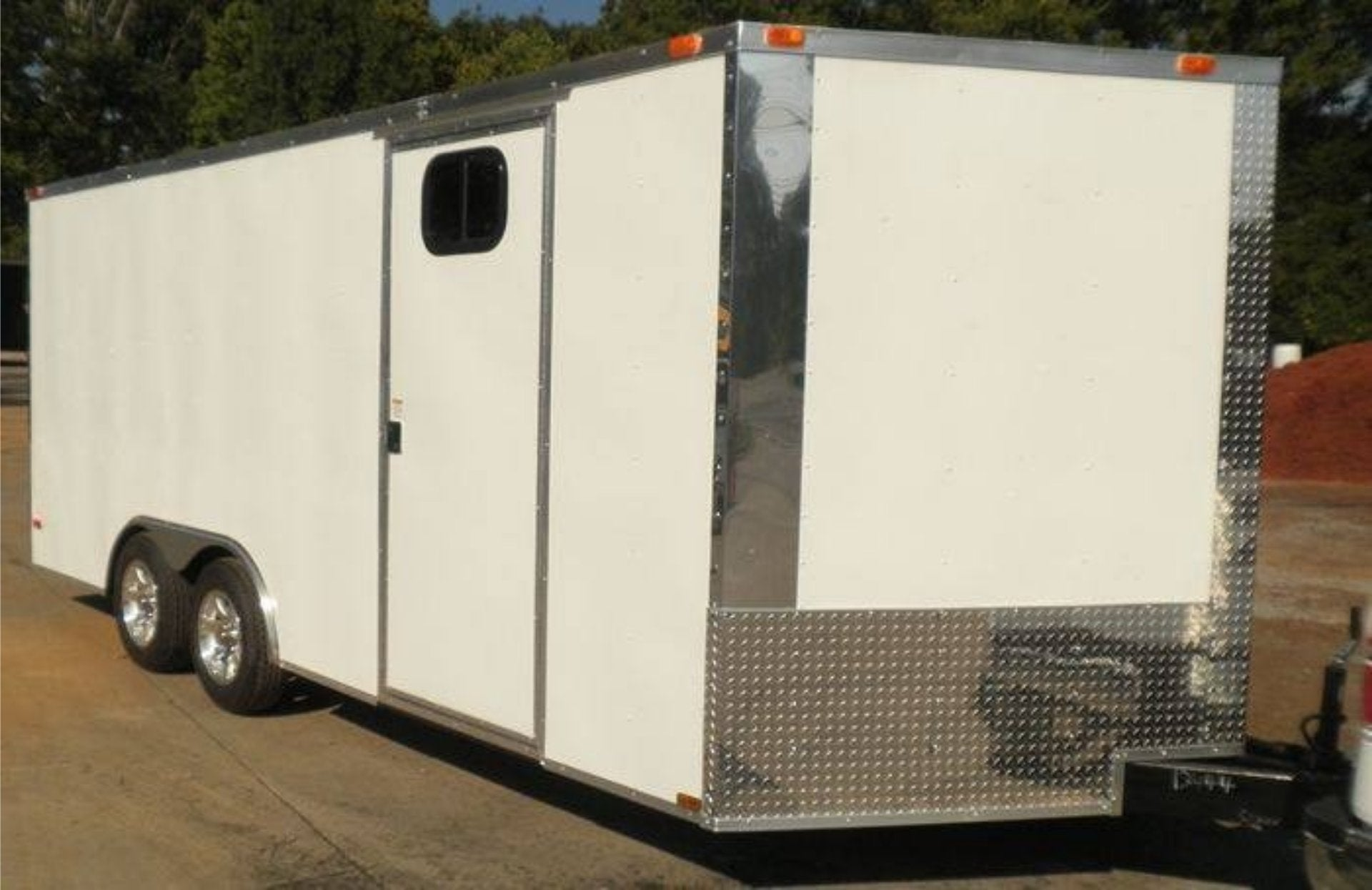 Enclosed Trailer 8.5′ X 18′ White – Car ATV Bike Hauler – 3500 lb Axles Storage - Image 2
