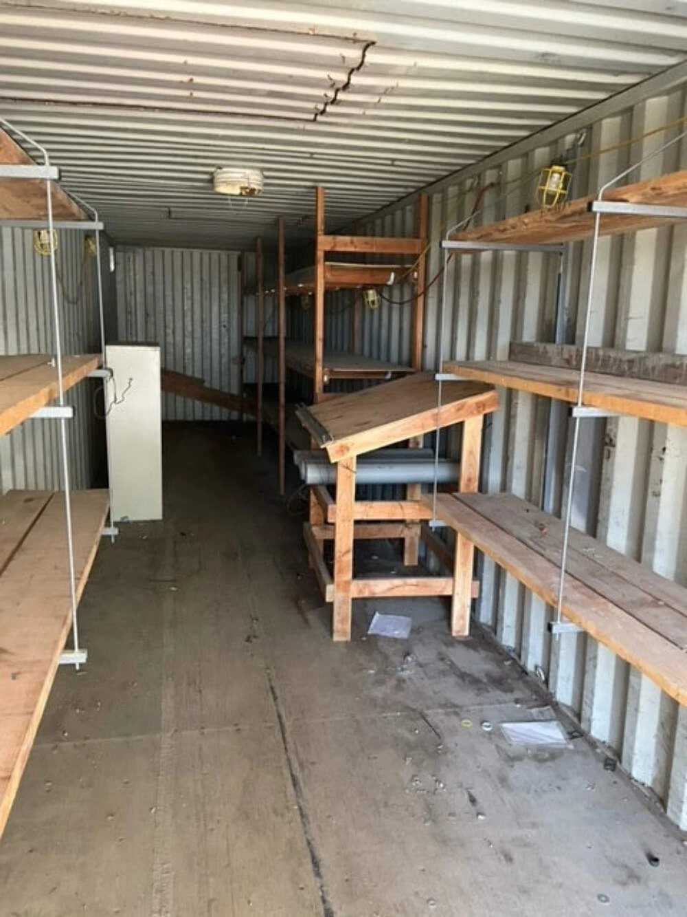 40ft Cargo Double Doors Container 40′ x 8′ x 8′ 6″ (Pictures of actual Container) - Image 3