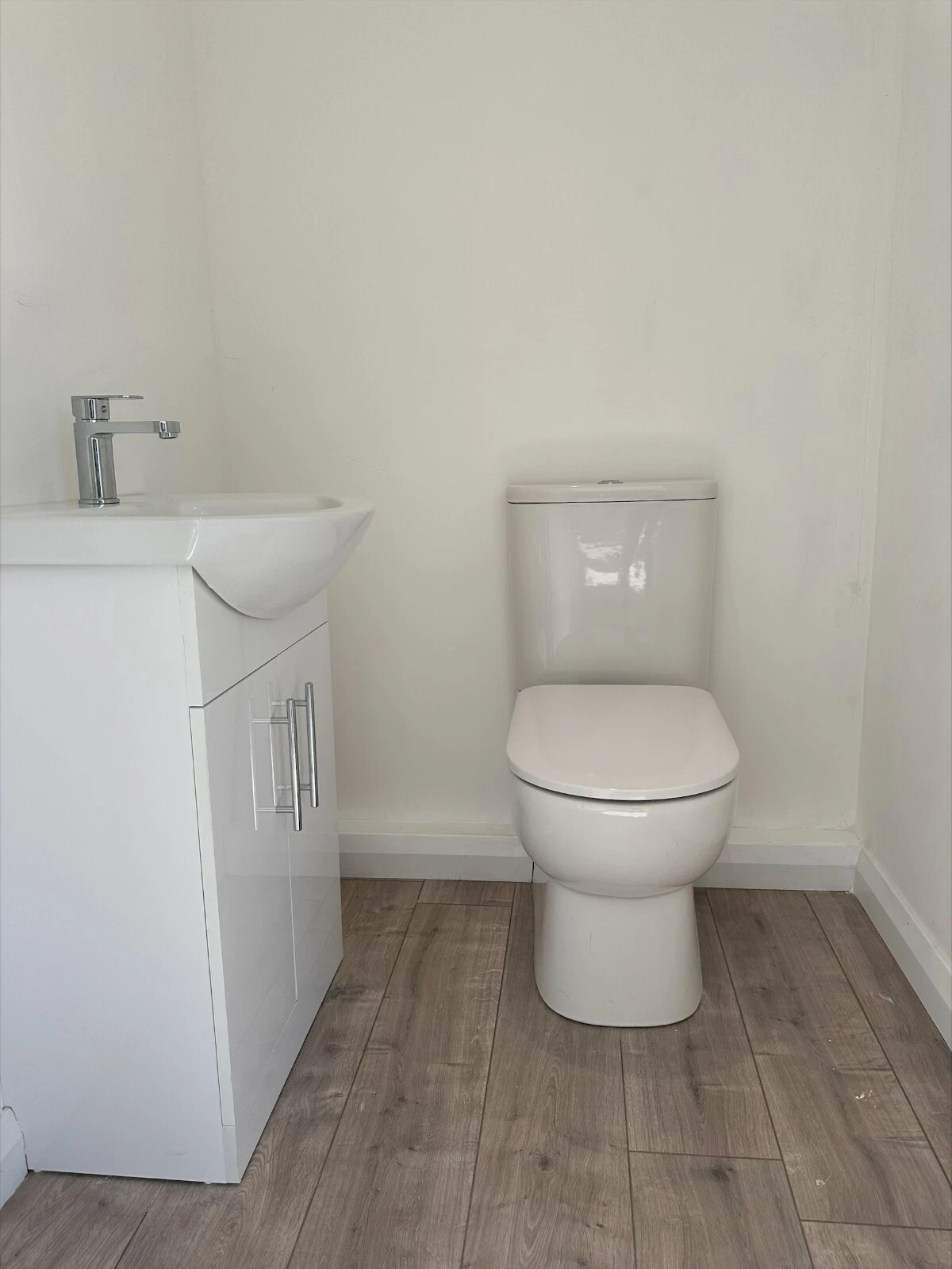 7.5 x 3m Office with kitchenette/WC - Image 3